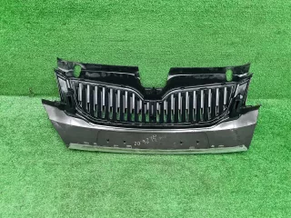5E0853653 Решетка радиатора Skoda Octavia A7 Арт 0000007399435, вид 2