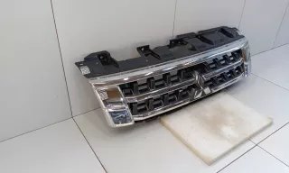 7450A975 Решетка радиатора Mitsubishi Pajero 4 restailing 2 Арт 983422K, вид 3