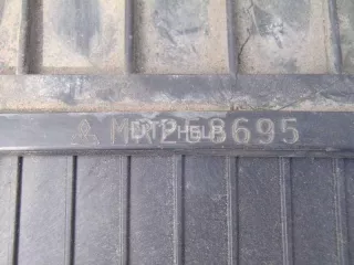 Корпус воздушного фильтра Mitsubishi Lancer 8 1997г.  - Фото 2