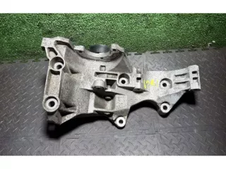  Кронштейн генератора Audi A4 B7 1.6л Арт 58626