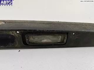 98AB143404AB Накладка подсветки номера Ford Focus 1 Арт 55131835, вид 3