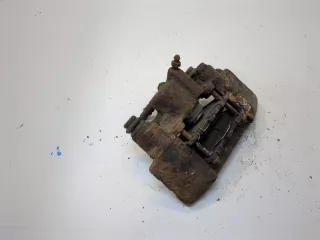 4773052041 Суппорт тормозной задний правый Toyota Yaris 1 Арт 20377016