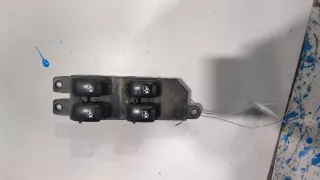 9357026100 Кнопка стеклоподъемника переднего левого Hyundai Santa FE 1 (SM) Арт 20414354, вид 1