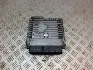 03L906023QA Блок управления двигателем Audi A1 Арт e9358383, вид 1