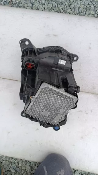 L8B213W029BF Фара правая Land Rover Defender 2 Арт e10656481, вид 8