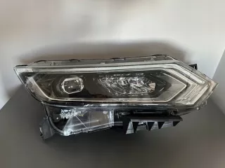 100-19011 Фара правая Nissan Qashqai 2 restailing Арт e10660712, вид 1