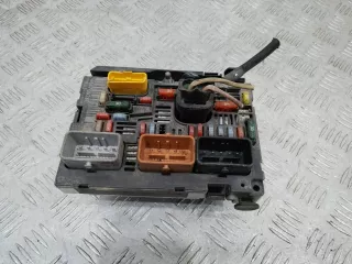 9664706280,R05 Блок предохранителей Peugeot 308 1 Арт 110965, вид 1