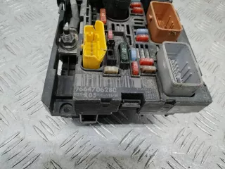 9664706280,R05 Блок предохранителей Peugeot 308 1 Арт 110965, вид 2