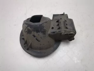 1537777,8M51F405A02BAXWAA,1563211,8M51A27936AB Лючок бензобака серый Ford Focus 3 Арт 20433496, вид 3