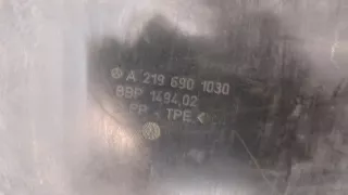 A2196901030 Защита арок передняя правая (подкрылок) Mercedes CLS C219 Арт 20432170, вид 3