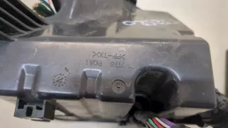 8266252580,826630D020,827410D030 Блок предохранителей Toyota Yaris 2 Арт 20436353, вид 4