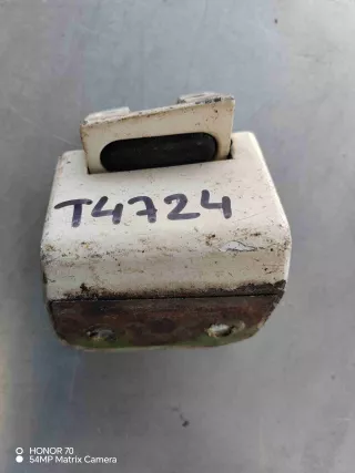 701827153A Петля крышки багажника   Volkswagen Transporter T4 Арт T4724, вид 2