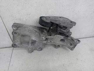 06F903143E Кронштейн генератора Volkswagen Golf 6 Арт 17-101-22, вид 2