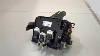 5Q0937087A,F005V02145,18699403XN Блок бортовой сети Volkswagen Jetta 7 Арт 20438735, вид 1