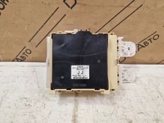8273042750, 82730-42750, 8922142091 блок предохранителей Toyota Rav 4 4 Арт DN201516, вид 1