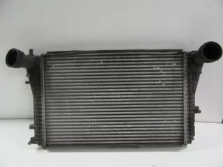 1K0145803B Интеркулер Volkswagen Golf 5 Арт e3457272, вид 1