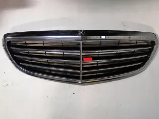 A2058802683 Решетка радиатора Mercedes C W205 Арт e9320711, вид 1