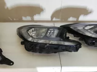  Фара правая Toyota Aygo 2 Арт e10673146, вид 1