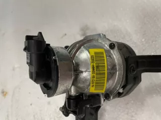 92202-H8400 Фара противотуманная правая Kia Stonic Арт e10679305, вид 3