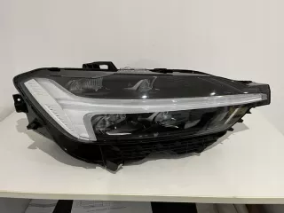 32338977 Фара правая Volvo XC60 2 Арт e10679493, вид 1
