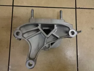 9826551380 Подушка крепления КПП Peugeot 208 2 Арт e10697612, вид 2