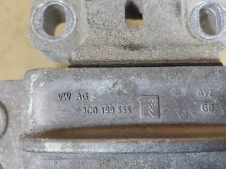 3C0199555R Подушка крепления КПП Volkswagen Passat B6 Арт e10697728, вид 4