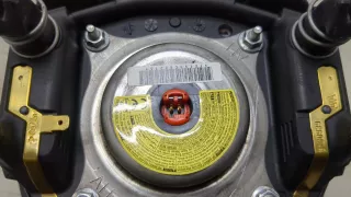451300D350C2 Подушка безопасности водителя Toyota Yaris 3 Арт 20414832, вид 3