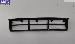 8235671 Решетка (заглушка) в бампер BMW 5 E39 Арт 55130287, вид 1