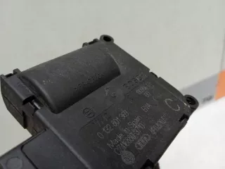 0132801359 Моторчик заслонки печки Audi A6 C6 (S6,RS6) Арт 2-1932, вид 4