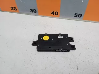 4D0035530A Усилитель антенны Audi A6 C5 (S6,RS6) Арт 2-4084, вид 1