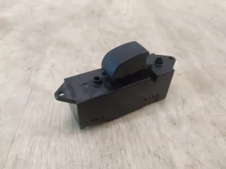 8608A101 Кнопка (выключатель) Mitsubishi Lancer 9 Арт 2-4963