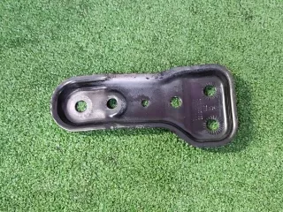 5Q0199518E Кронштейн подрамника Audi A3 8Y Арт 2-16518, вид 1