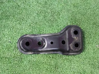 5Q0199518E Кронштейн подрамника Audi A3 8Y Арт 2-16518, вид 2
