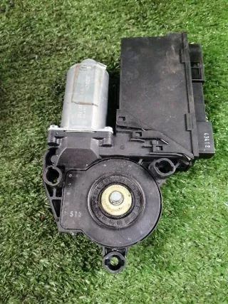 4E0959802C Моторчик стеклоподъемника Audi A8 D3 (S8) Арт 2-24686, вид 4