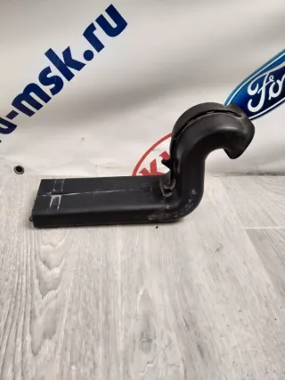 1 072 266 Воздухозаборник Ford Focus 1 Арт 2-24904