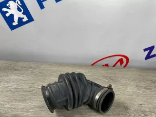 1725324 Патрубок воздушного фильтра Ford Focus 3 Арт 2-26330, вид 1