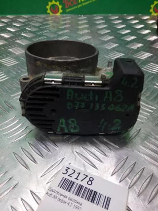 077133062A Заслонка дроссельная Audi A8 D2 (S8) Арт 2-28572, вид 1