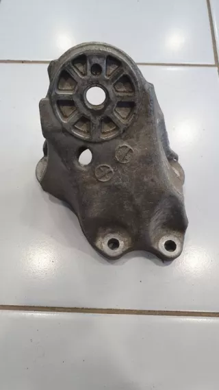 7L6199307A Кронштейн подушки двс Audi Q7 4L Арт 2-30643, вид 1