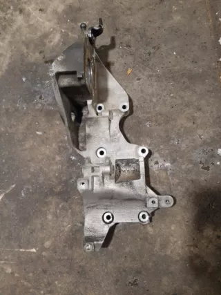 03L903139D Кронштейн генератора и компрессора кондиционера Volkswagen Tiguan 1 2.0л Арт 2-35659, вид 1