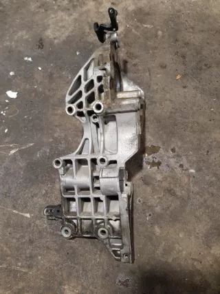 03L903139D Кронштейн генератора и компрессора кондиционера Volkswagen Tiguan 1 2.0л Арт 2-35659, вид 3
