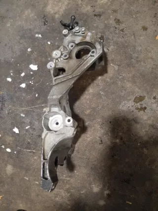 03L903139D Кронштейн генератора и компрессора кондиционера Volkswagen Tiguan 1 2.0л Арт 2-35659, вид 4