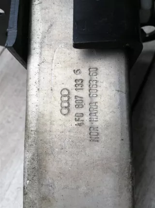 4F0807133 Кронштейн усилителя бампера переднего (домик) Audi A6 C6 (S6,RS6) Арт 2-58608, вид 4