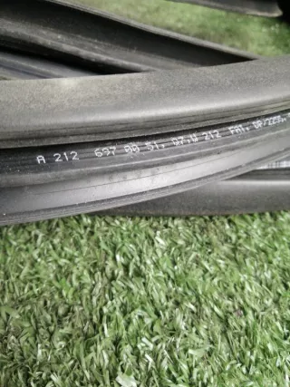 A21269700519G44 Уплотнитель Mercedes E W212 Арт 2-59010, вид 3