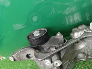 Кронштейн генератора Audi TT 2 2010г. 06J903143AH - Фото 6