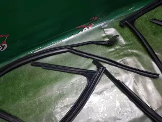 7002204 Уплотнитель Audi A6 C7 (S6,RS6) Арт 2-72349, вид 4