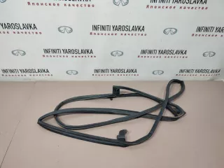 Резиновый уплотнитель двери Infiniti QX80 1 2016г. 828311LA0A - Фото 2