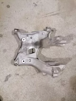 80A399295R Кронштейн подрамника Audi Q5 1 Арт 2-79252, вид 1