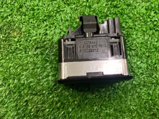 A1668707610 Кнопка закрытия крышки багажника Mercedes GLS X166 Арт 2-85308, вид 3