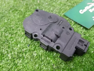 K9749006 Моторчик заслонки печки BMW 5 F10/F11/GT F07 Арт 2-93520, вид 4