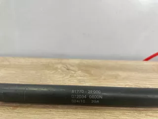817702P000 Амортизатор крышки багажника (3-5 двери) Kia Sorento 2 Арт 2-95229, вид 3